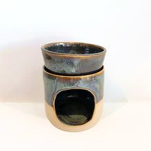 Load image into Gallery viewer, NEW ZEALAND NIGHTS Glazed Ceramic Oil + Wax Melt Burner
