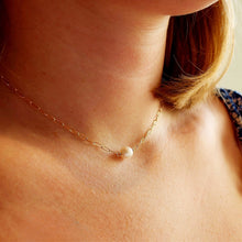 Load image into Gallery viewer, Freshwater Pearl WAIPATI Choker
